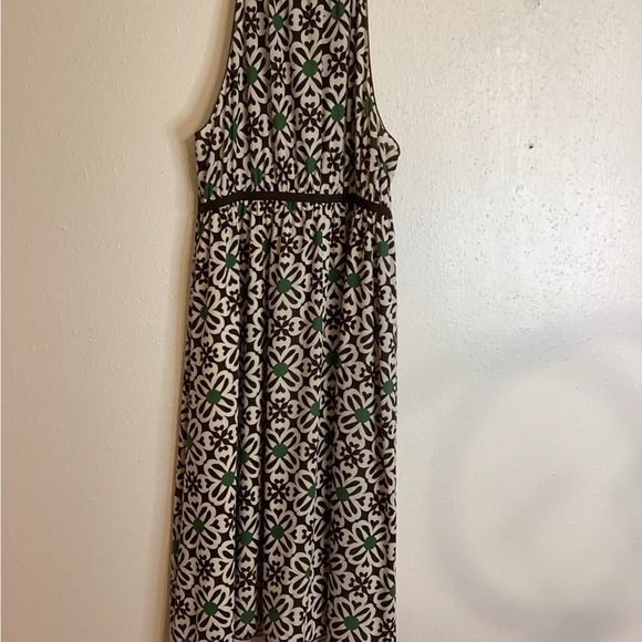 Max Studio Sleeveless flattering Med Dress - Picture 5 of 11